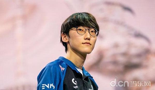 MAD血洗GEN,Perkz线上压制力十足强强对话成都决赛之夜,引爆全场热议 MAD血洗GEN,Perkz线上压制力十足强强对话成都决赛之夜,引爆全场热议